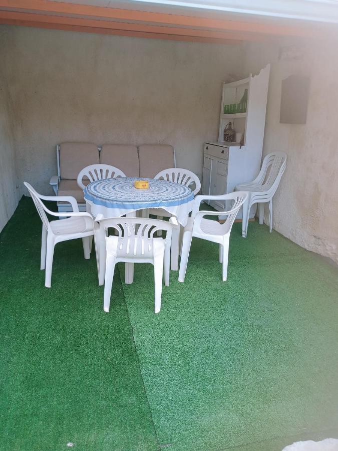 Willy Fogg Villa Pedrosa del Rey Buitenkant foto
